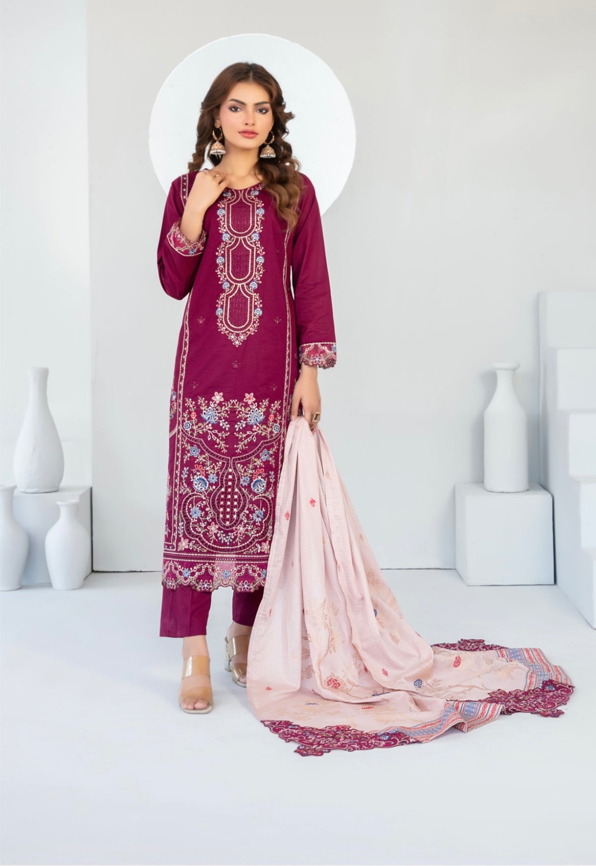 ABDAR BANADORA EMBROIDERY