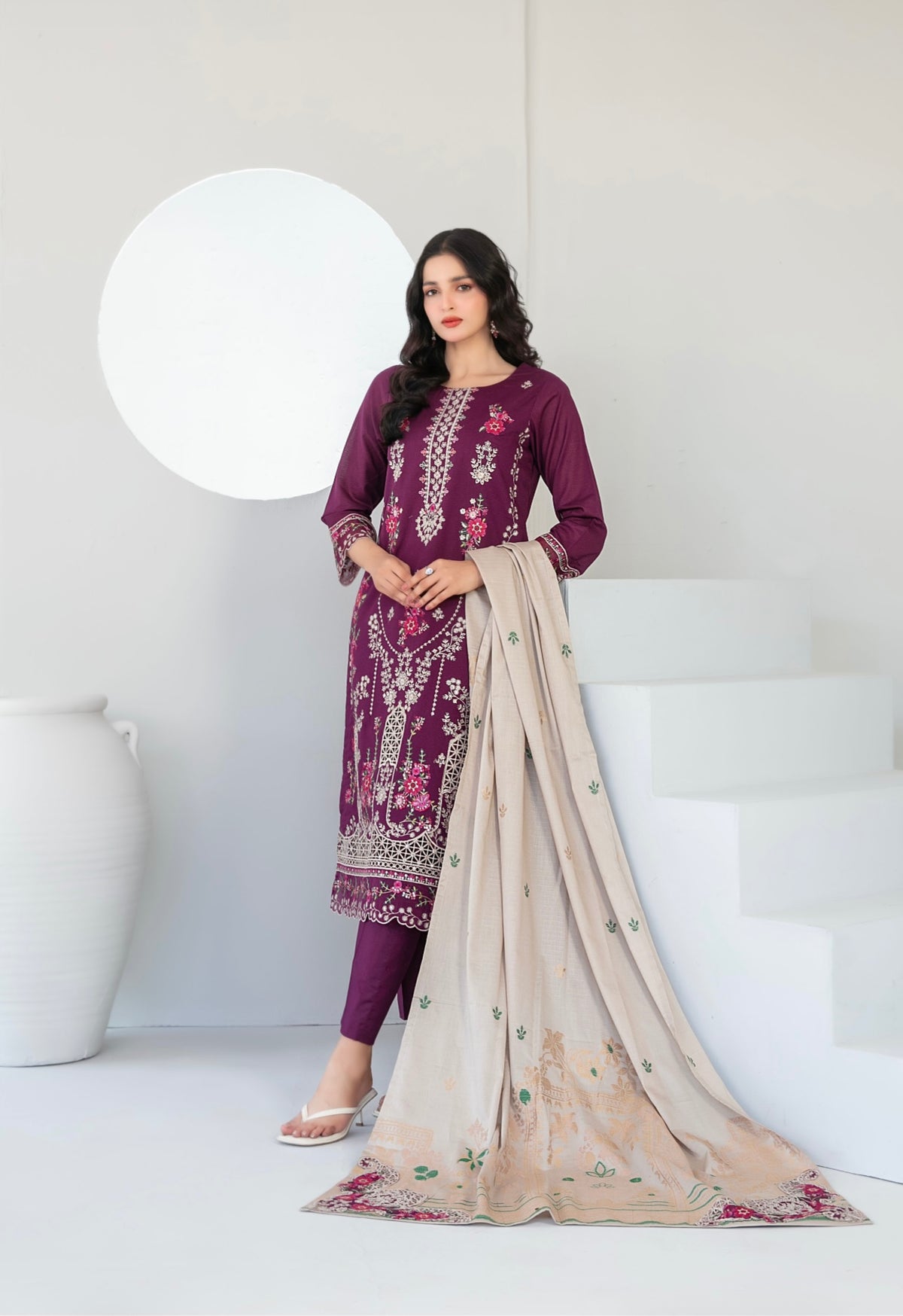 ABDAR BANADORA EMBROIDERY