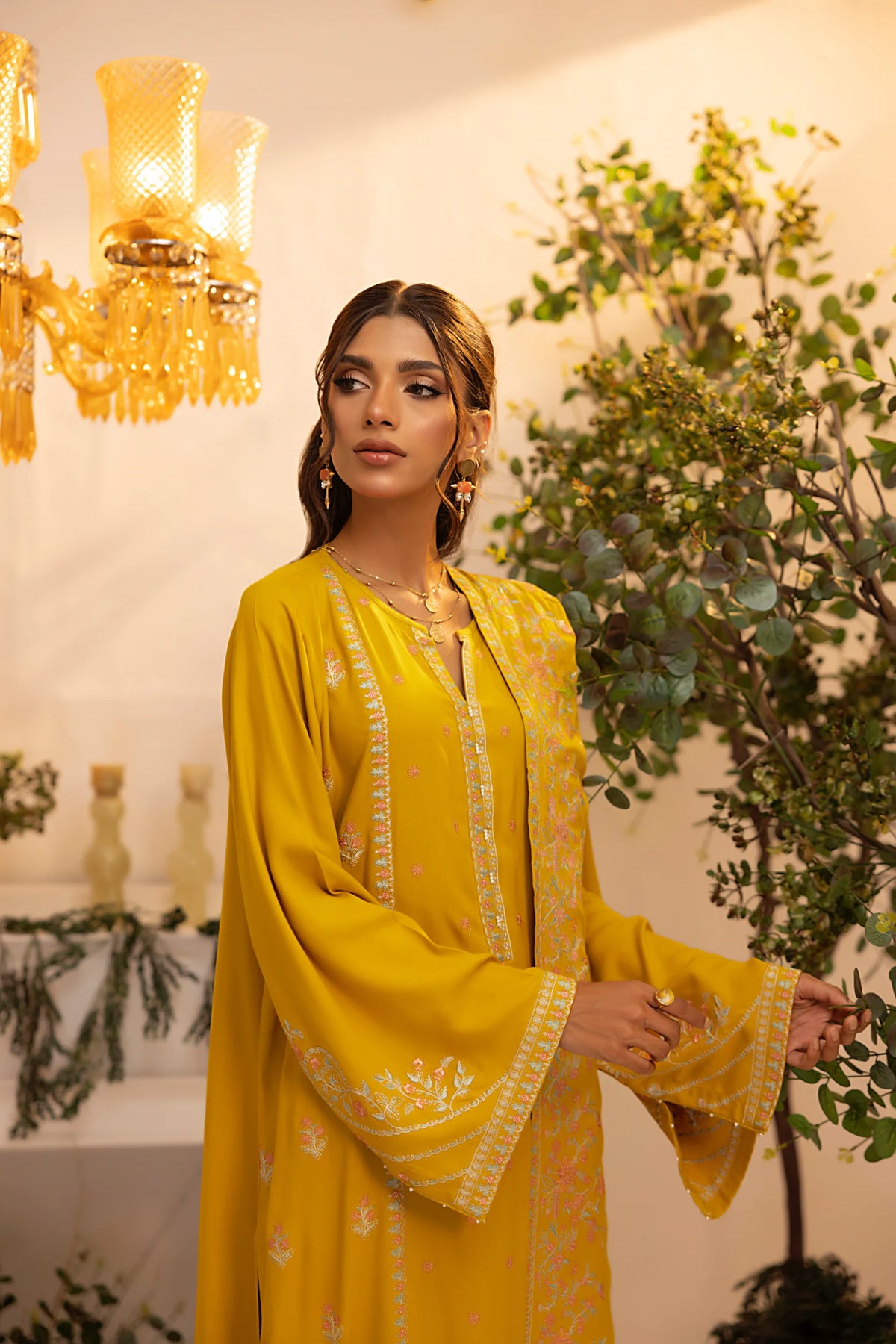 PREMIUM EMBROIDERED CASHMI WOOL