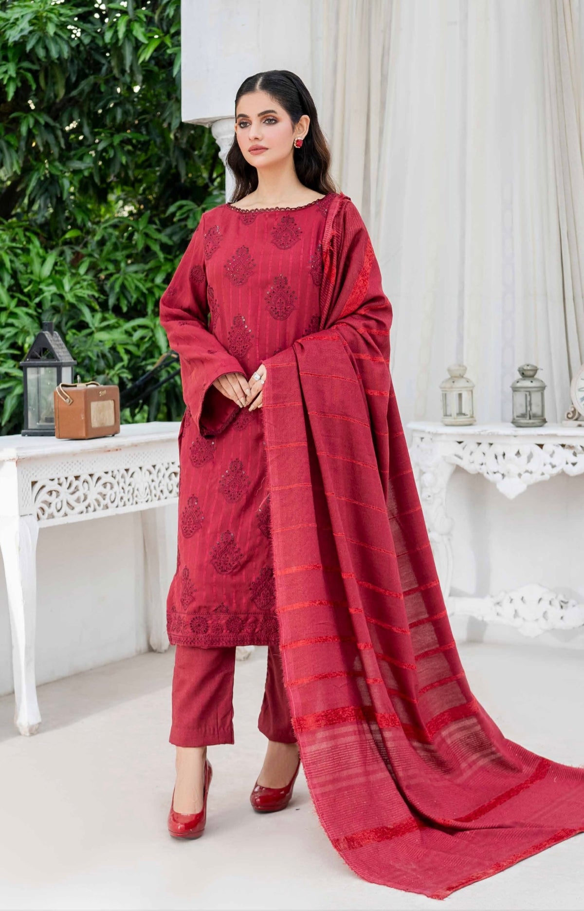 MOTIF LUXE