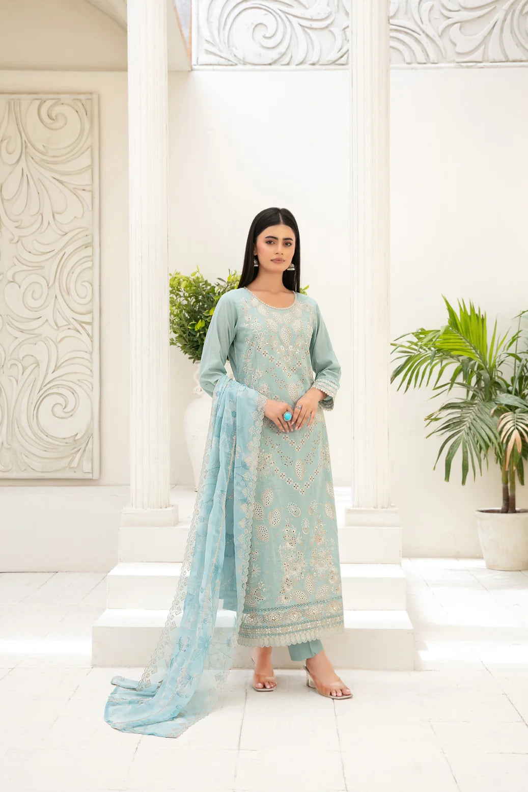 ARAQA REGAL