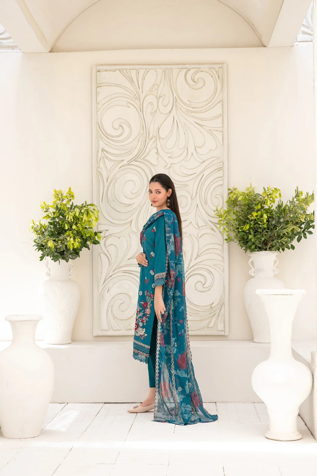 ARAQA REGAL