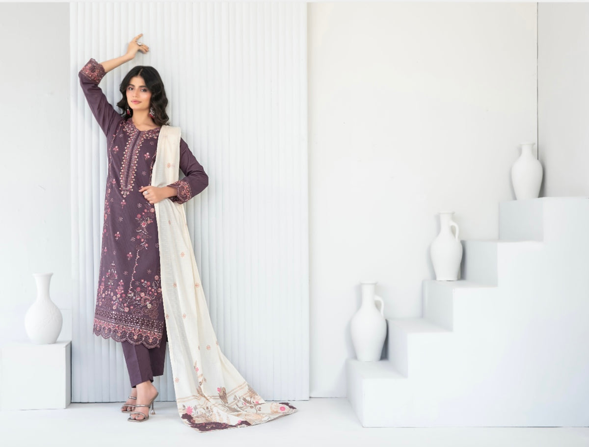 ABDAR BANADORA EMBROIDERY