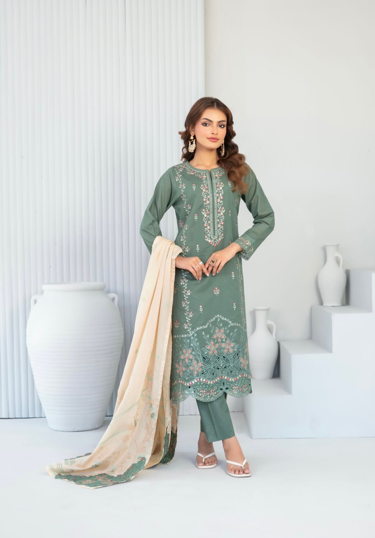 ABDAR BANADORA EMBROIDERY