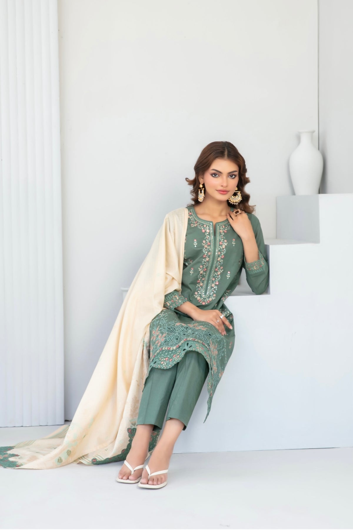 ABDAR BANADORA EMBROIDERY