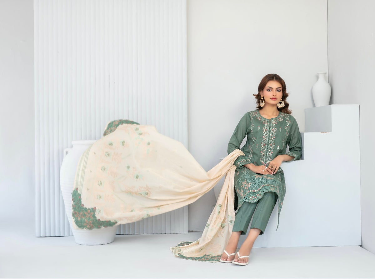 ABDAR BANADORA EMBROIDERY
