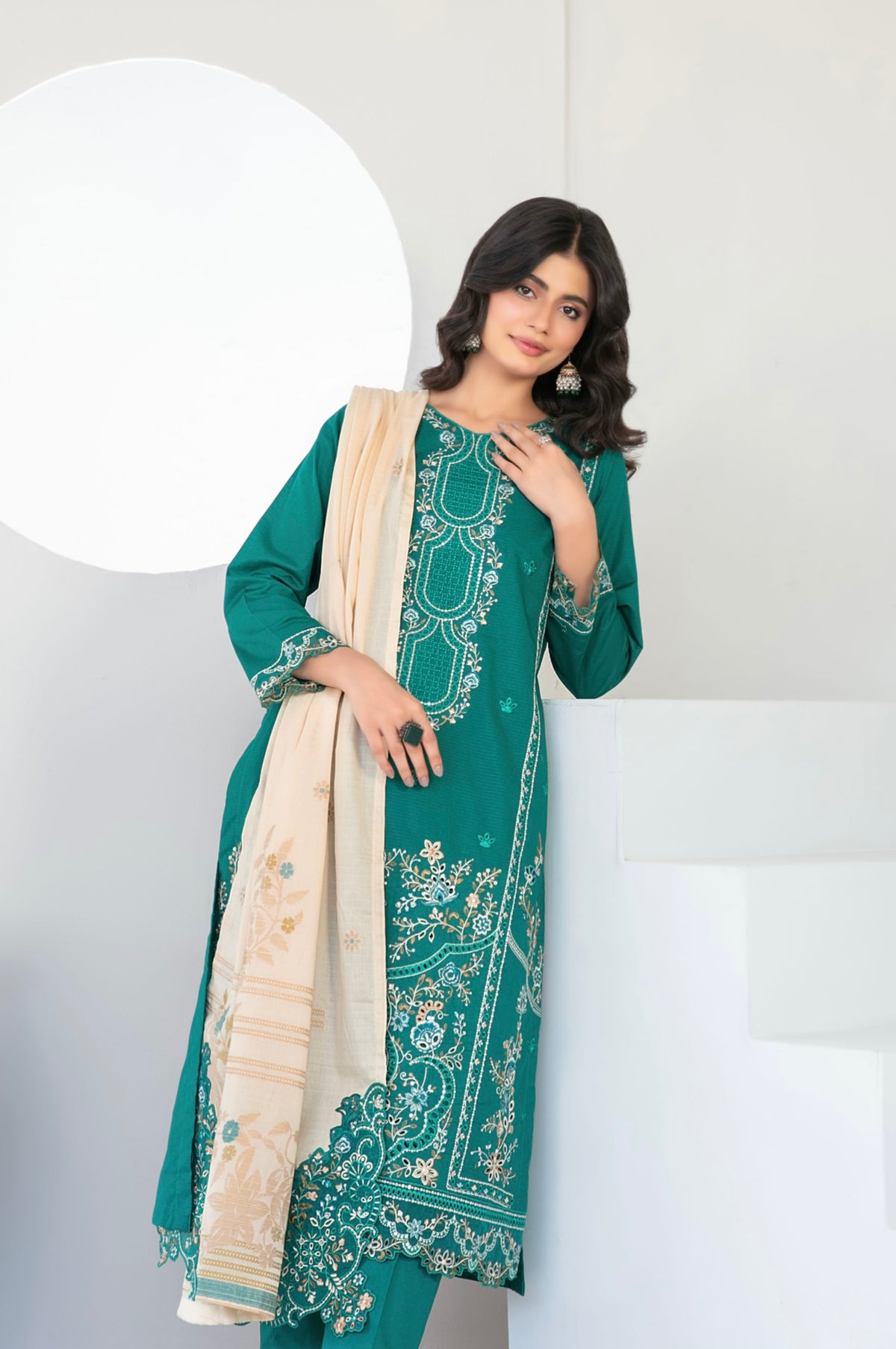 ABDAR BANADORA EMBROIDERY