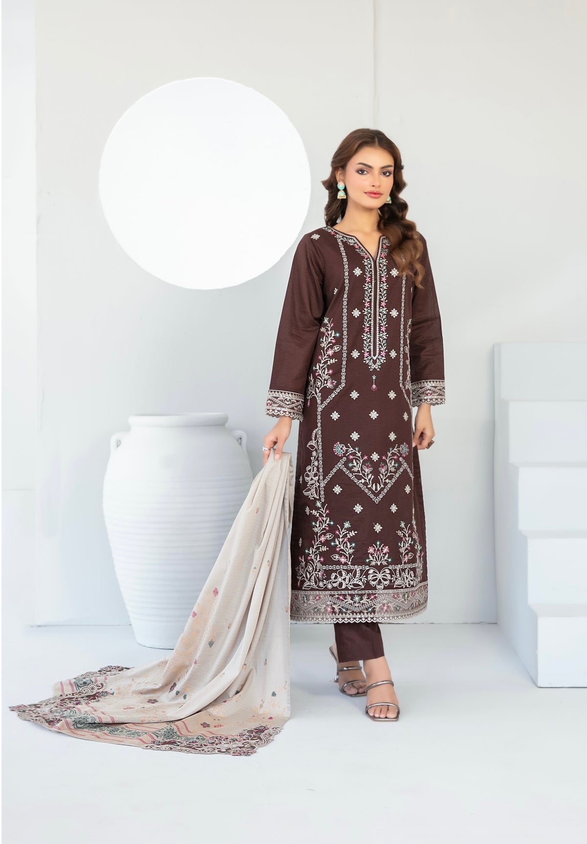ABDAR BANADORA EMBROIDERY