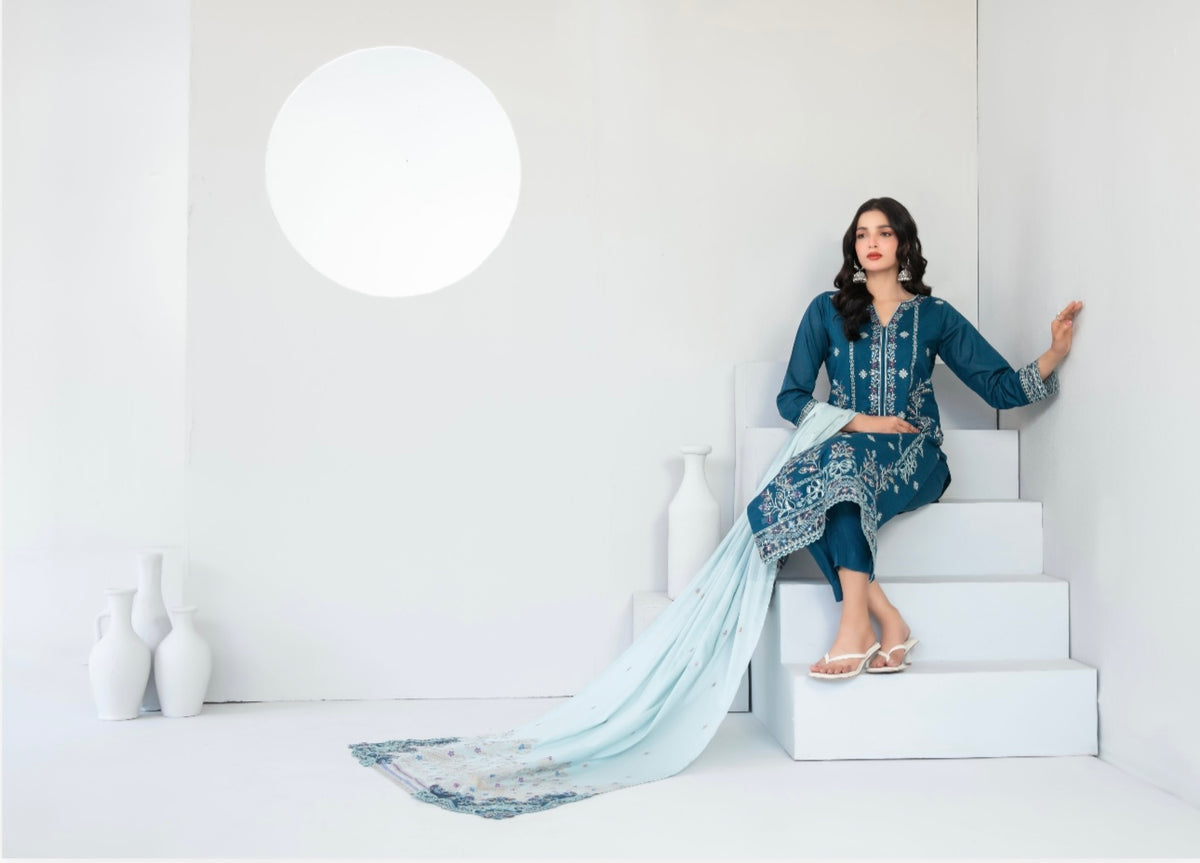 ABDAR BANADORA EMBROIDERY