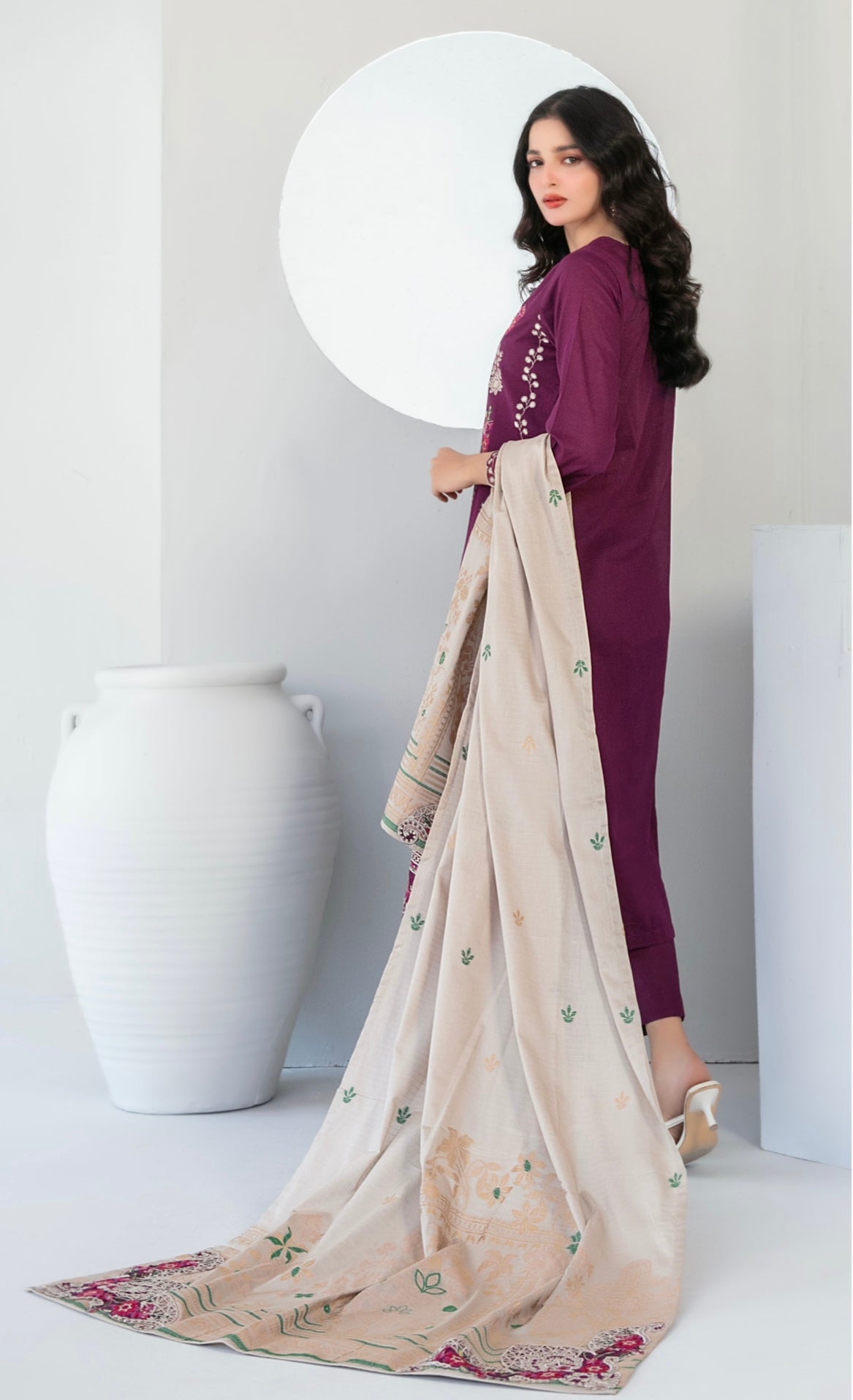 ABDAR BANADORA EMBROIDERY