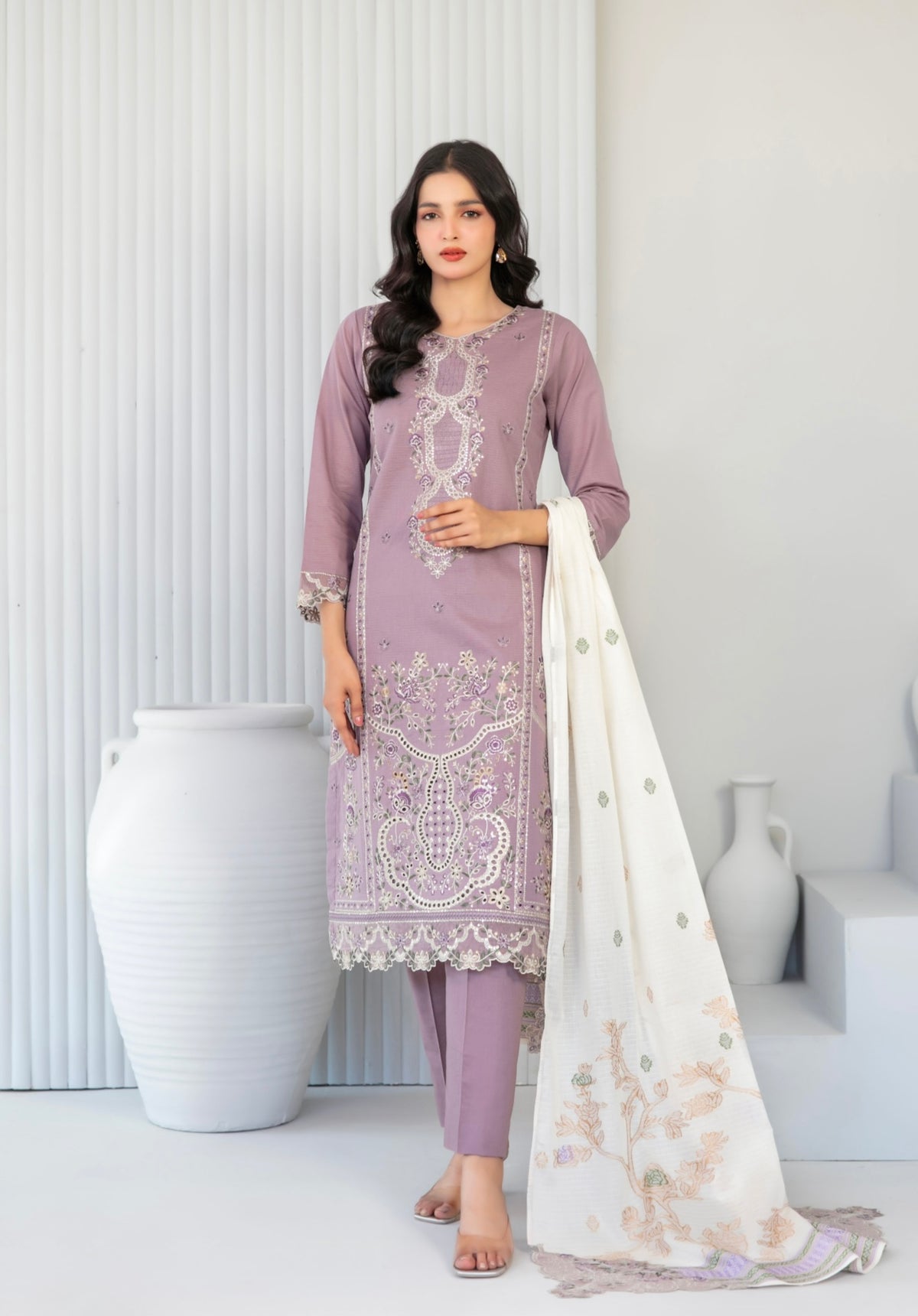 ABDAR BANADORA EMBROIDERY