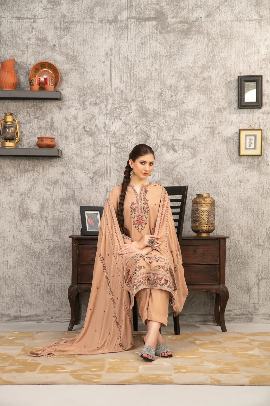 YAADEIN RICH PLUSH VELVET