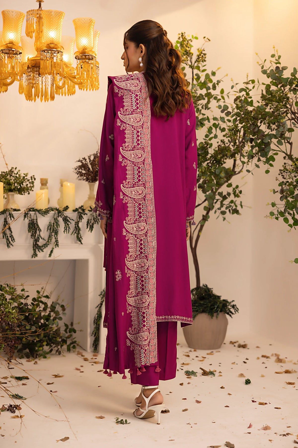 PREMIUM EMBROIDERED CASHMI WOOL