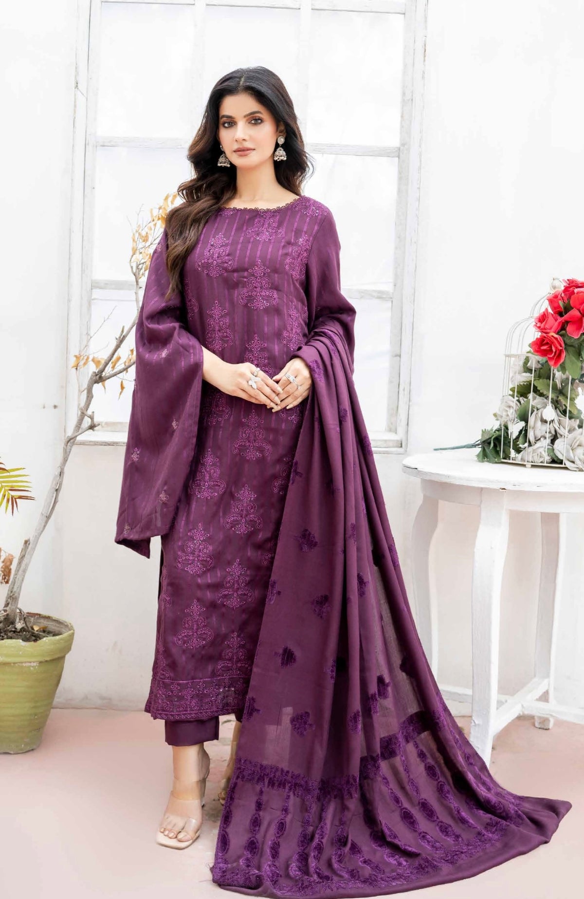 MOTIF LUXE