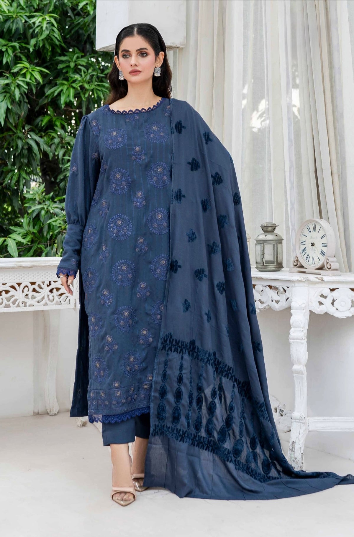 MOTIF LUXE