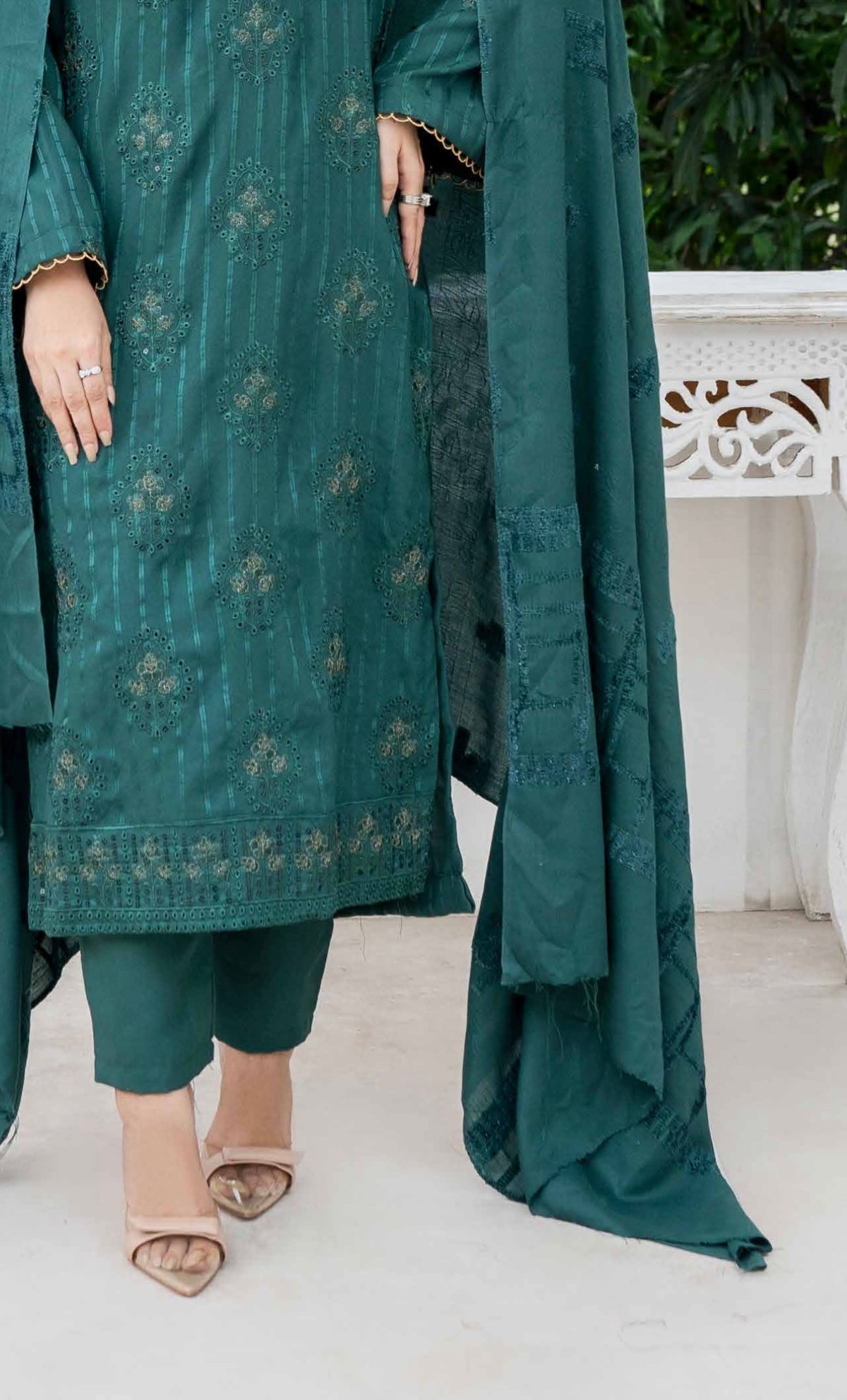 MOTIF LUXE