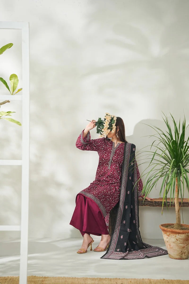 DAMAN LAWN