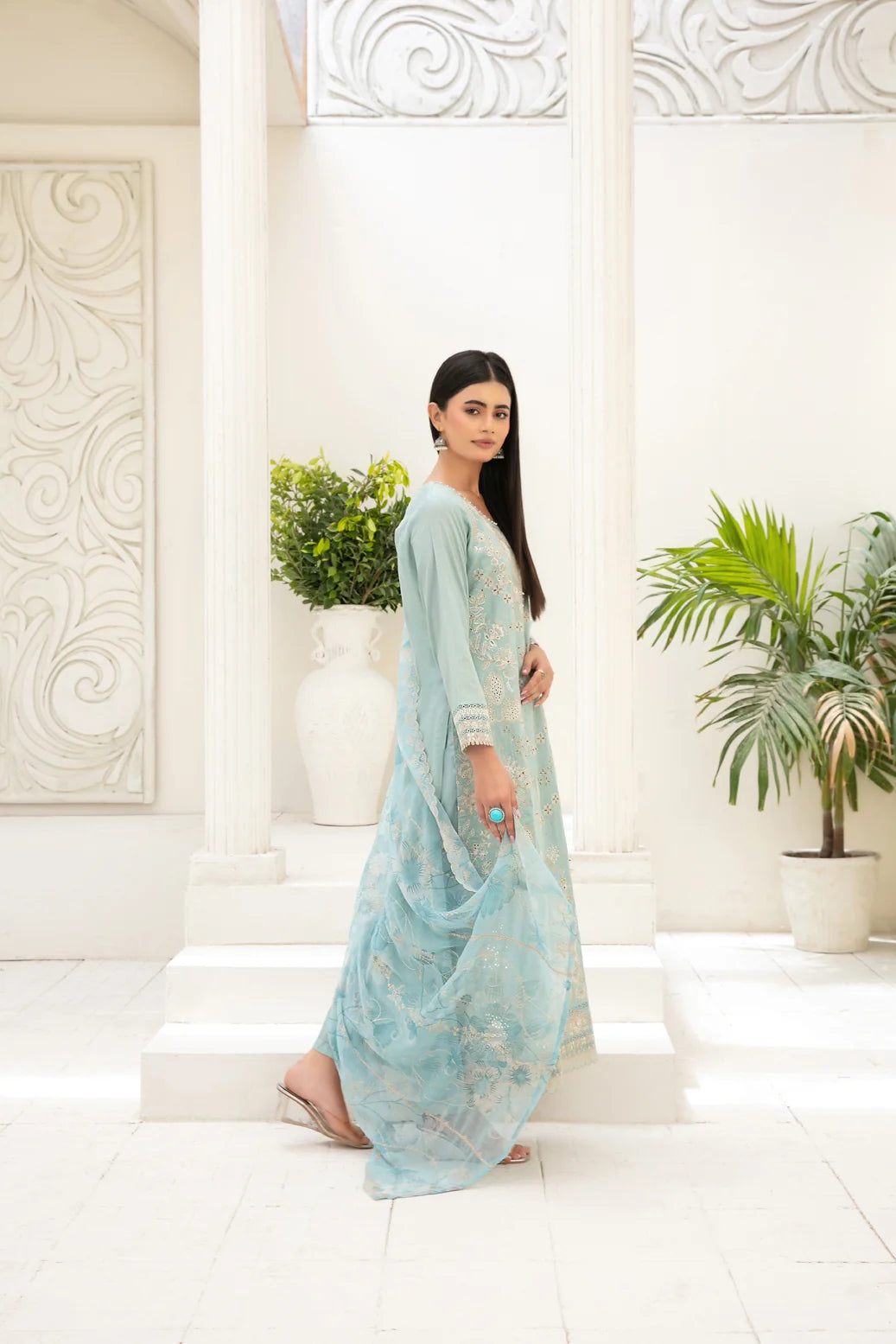 ARAQA REGAL