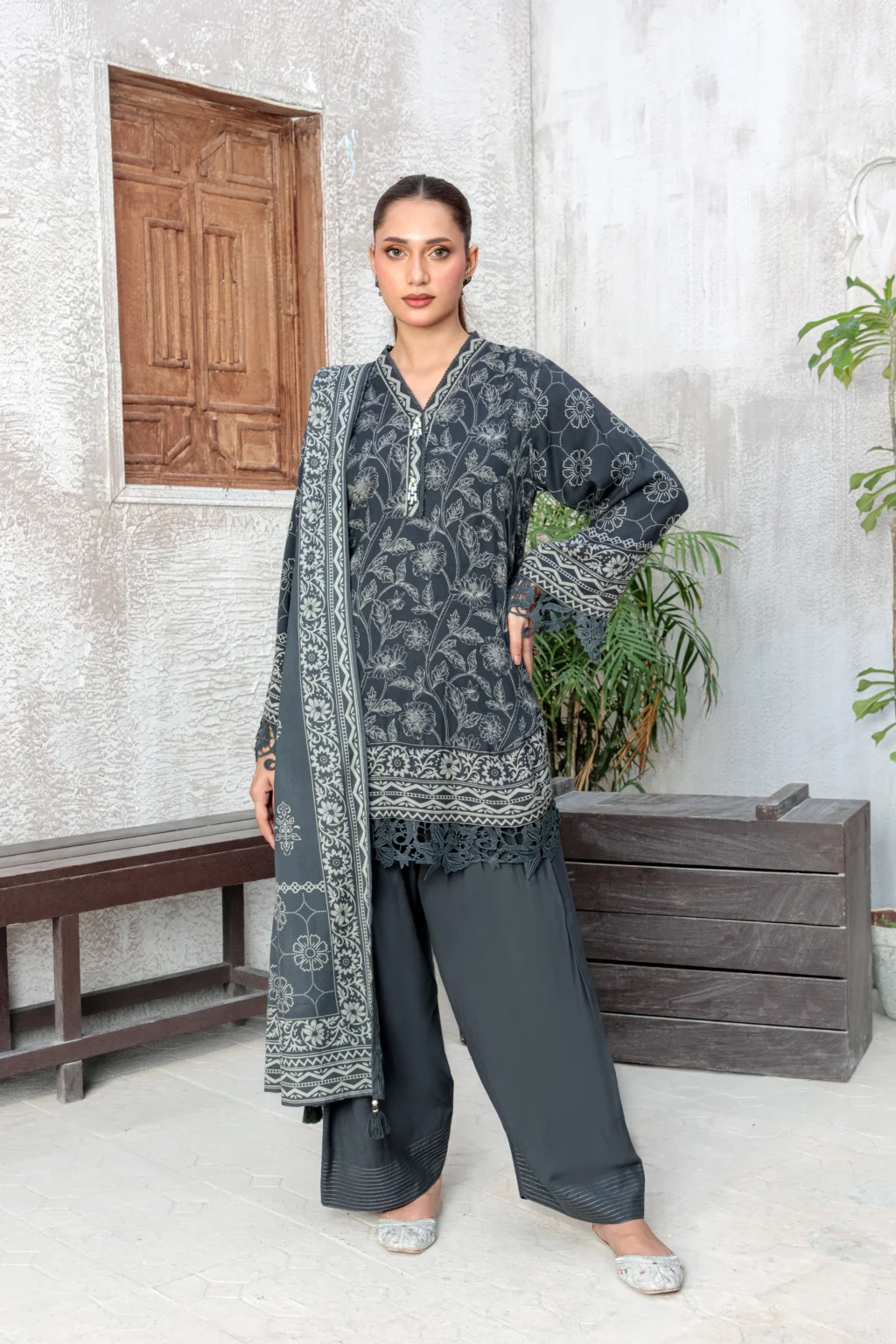 LAKHANY PRINTED PASHMINA